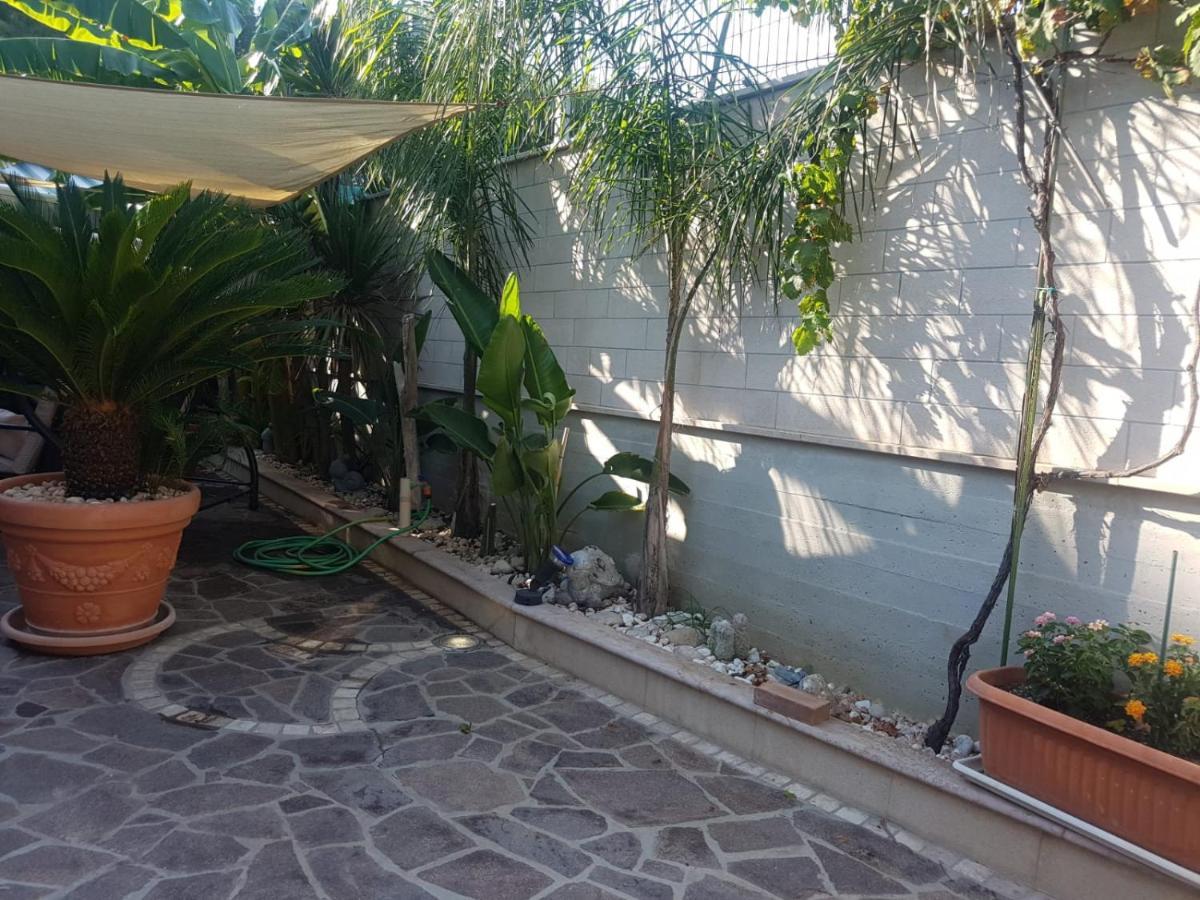 Villa Relax Sul Mare Gallipoli Bagian luar foto