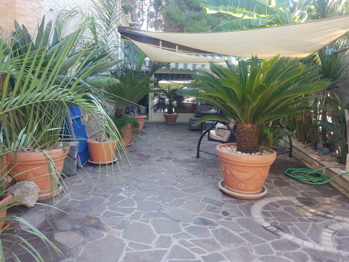 Villa Relax Sul Mare Gallipoli Bagian luar foto